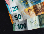 2024.gadā minimālā alga 700 eiro