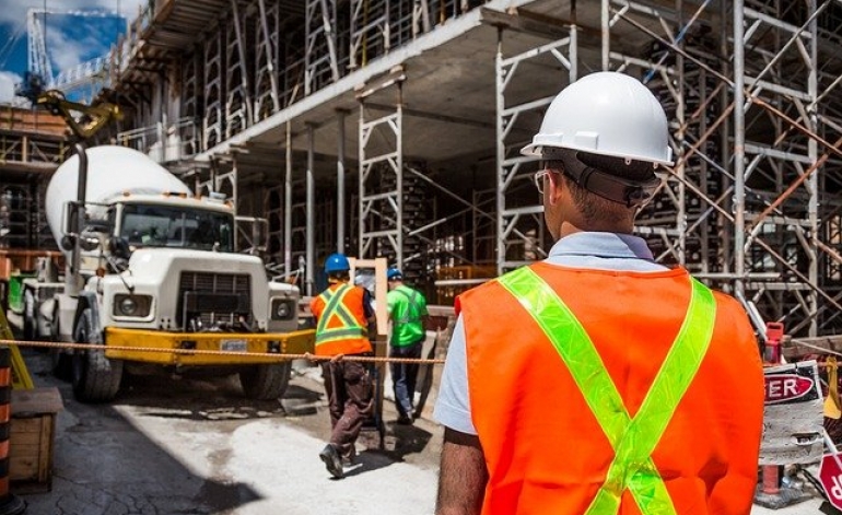 Būvniecības likumā precizē katra būvniecības procesa dalībnieka atbildību