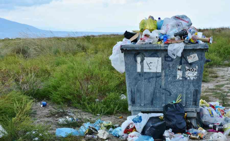 Turpmāk veiks kontrolpirkumus nelikumīgu atkritumu apsaimniekošanas pakalpojuma sniegšanas fiksēšanai